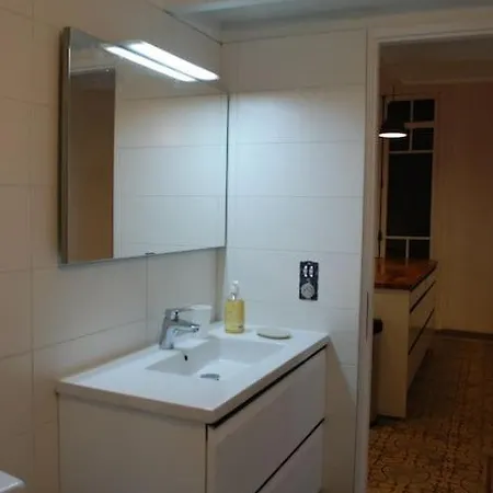 Gorgeous Superbly Located In Old Town Apartman Collioure