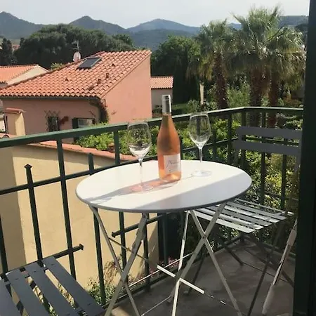 Gorgeous Superbly Located In Old Town Apartman
