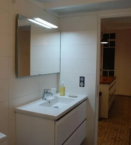 Gorgeous Superbly Located In Old Town Appartamento Collioure