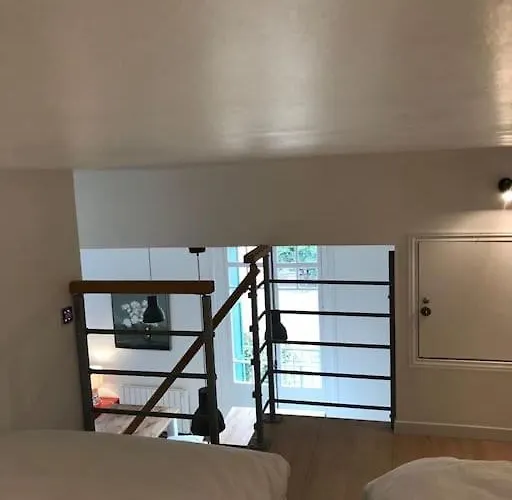 Gorgeous Superbly Located In Old Town